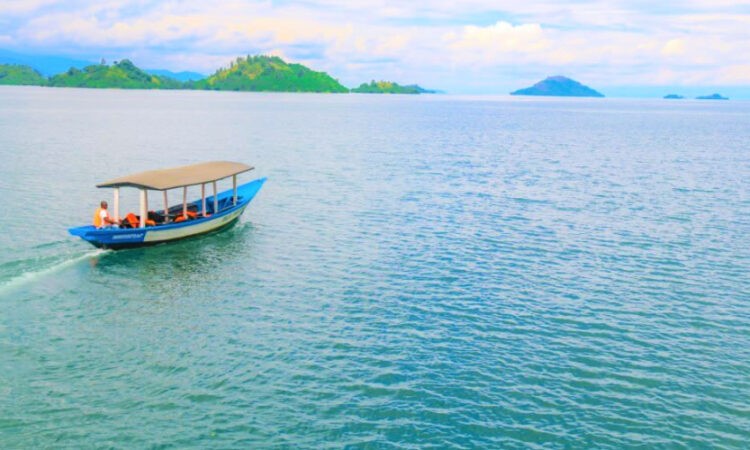 Excursion on Lake Kivu